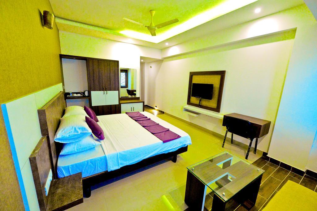Qik Stay @ S.K. Continental ไมซอร์ ภายนอก รูปภาพ