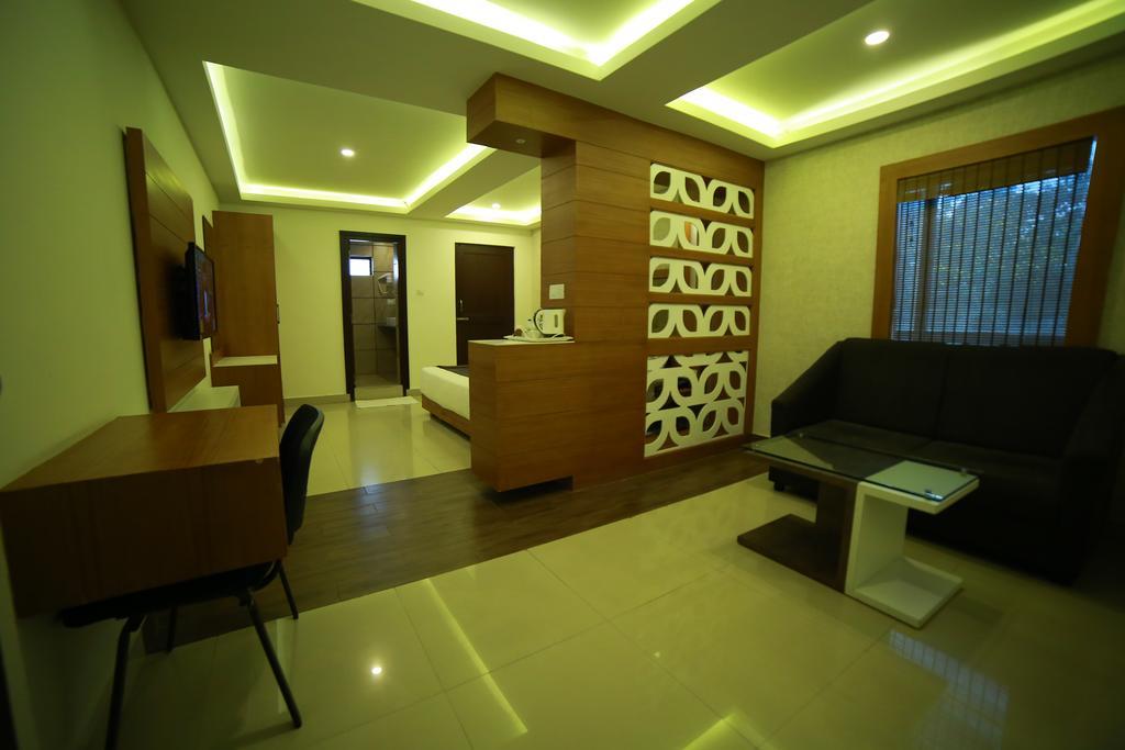 Qik Stay @ S.K. Continental ไมซอร์ ภายนอก รูปภาพ