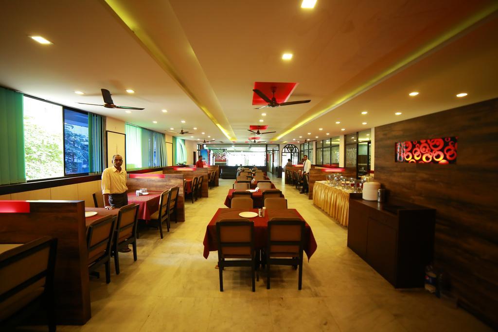 Qik Stay @ S.K. Continental ไมซอร์ ภายนอก รูปภาพ